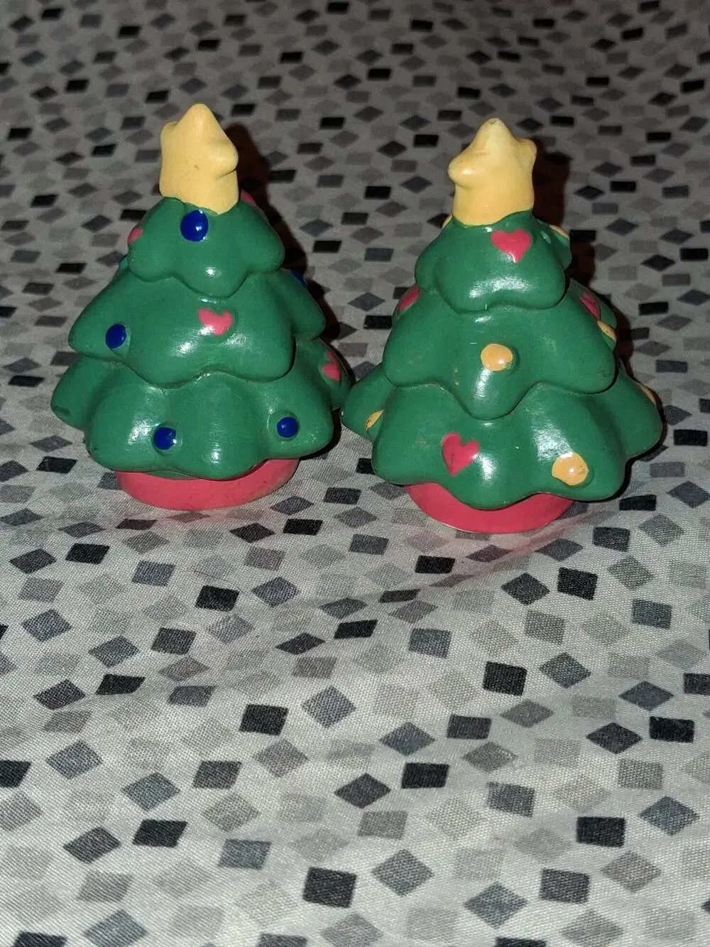 Vintage Ceramic Hand Painted Salt & Pepper Shaker Set Christmas Tree Shaped